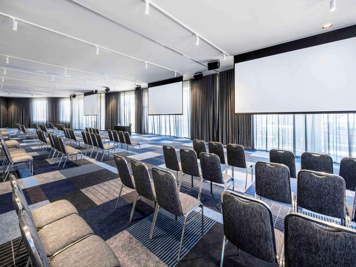 Novotel Melbourne Preston Exterior photo