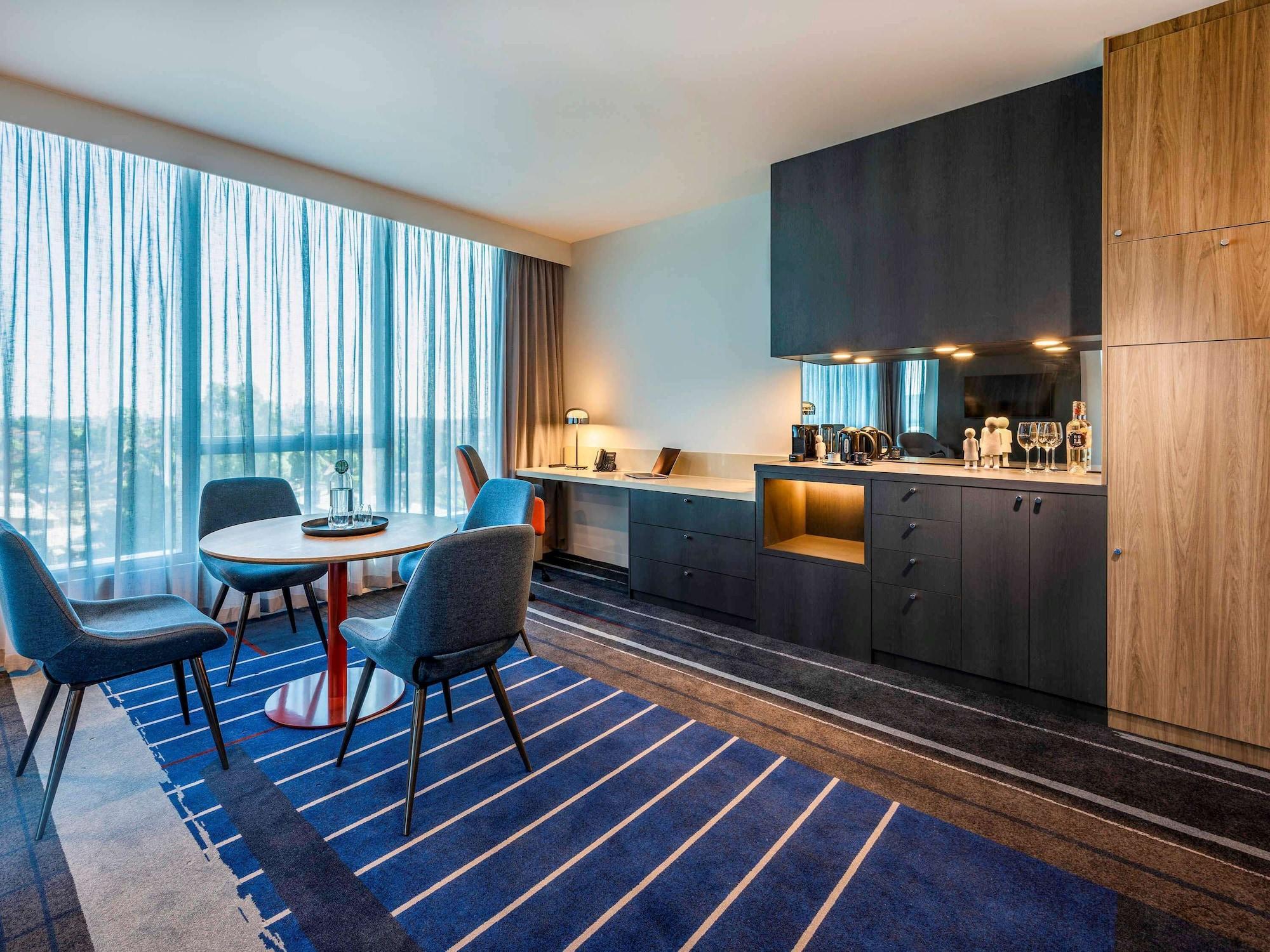 Novotel Melbourne Preston Exterior photo